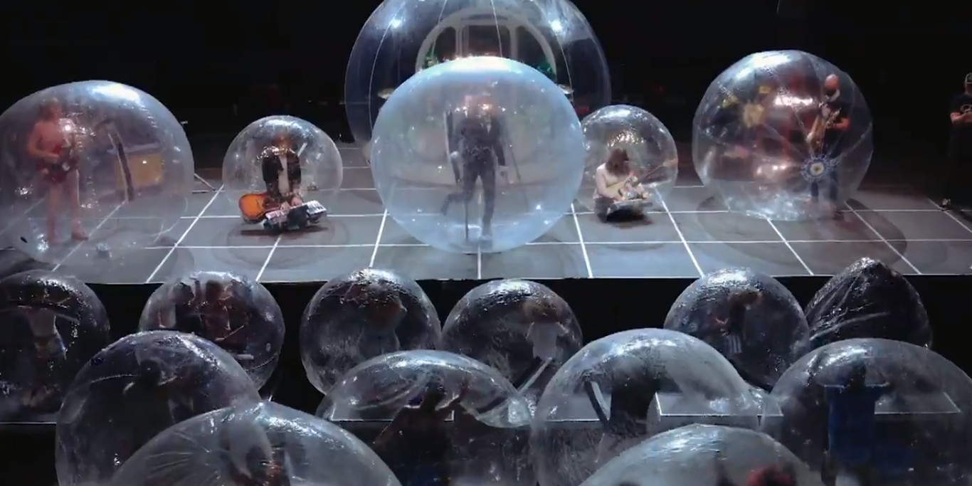 The Flaming Lips Perform Live In Bubbles For The Late Show With 7861